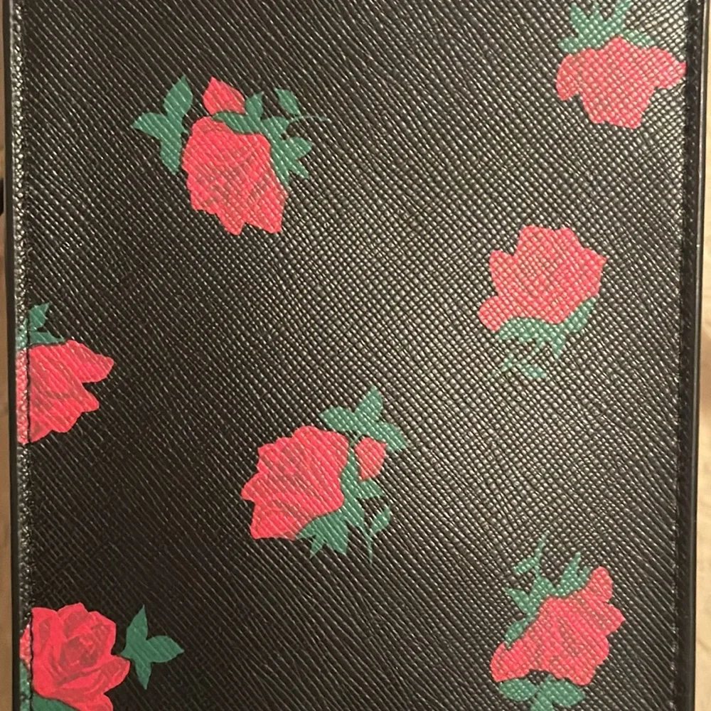 Kate Spade Rose Crossbody! - Picture 9 of 12